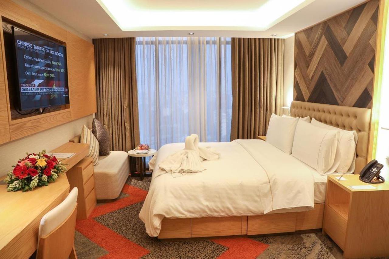 Hansa- A Premium Residence Дака Екстериор снимка